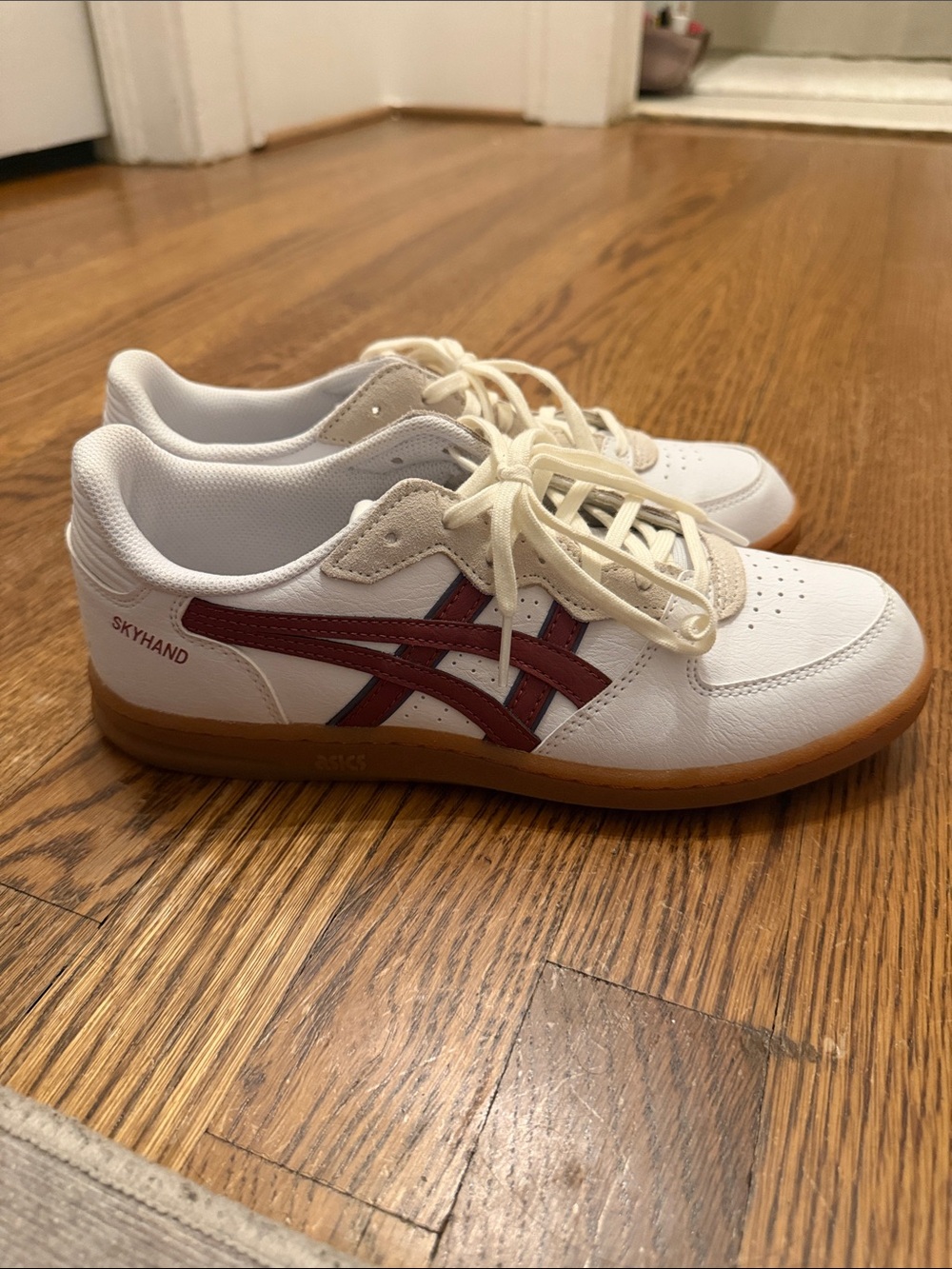 Asics Men's White Sneakers with Maroon Stripes and Gum Sole